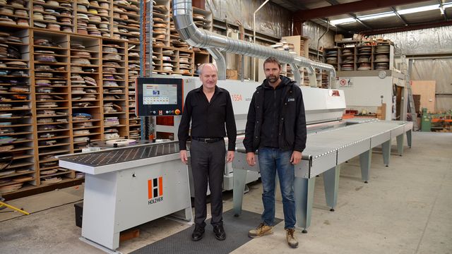 Kunde Walls Bros HOLZHER Australien mit Kantenanleimmaschinen ACCURA und SPRINT Kunde Walls Bros HOLZHER Australien mit Kantenanleimmaschinen ACCURA und SPRINT